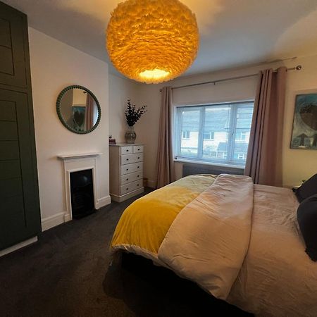 צ'יצ'סטר Warm And Cosy City Centre Home Near Train Station מראה חיצוני תמונה